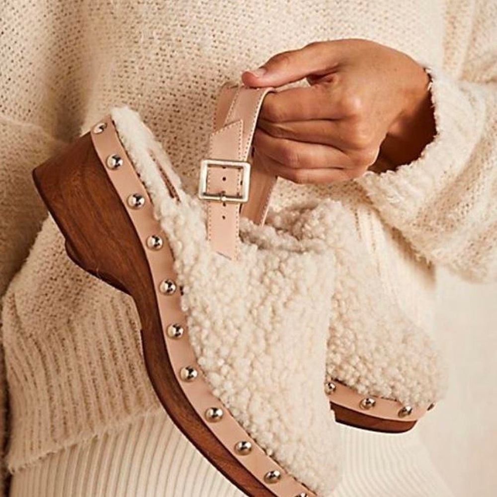 Kelsi Dagger Brooklyn
Warehouse Biscotti
Slingback Clogs